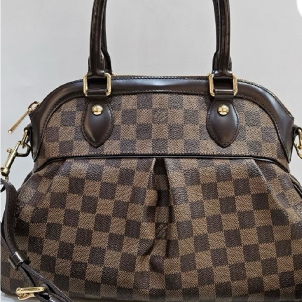 Authentic Trevi Louis Vuitton Bag